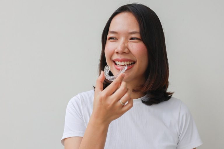 how invisalign can improve your smile and confidence